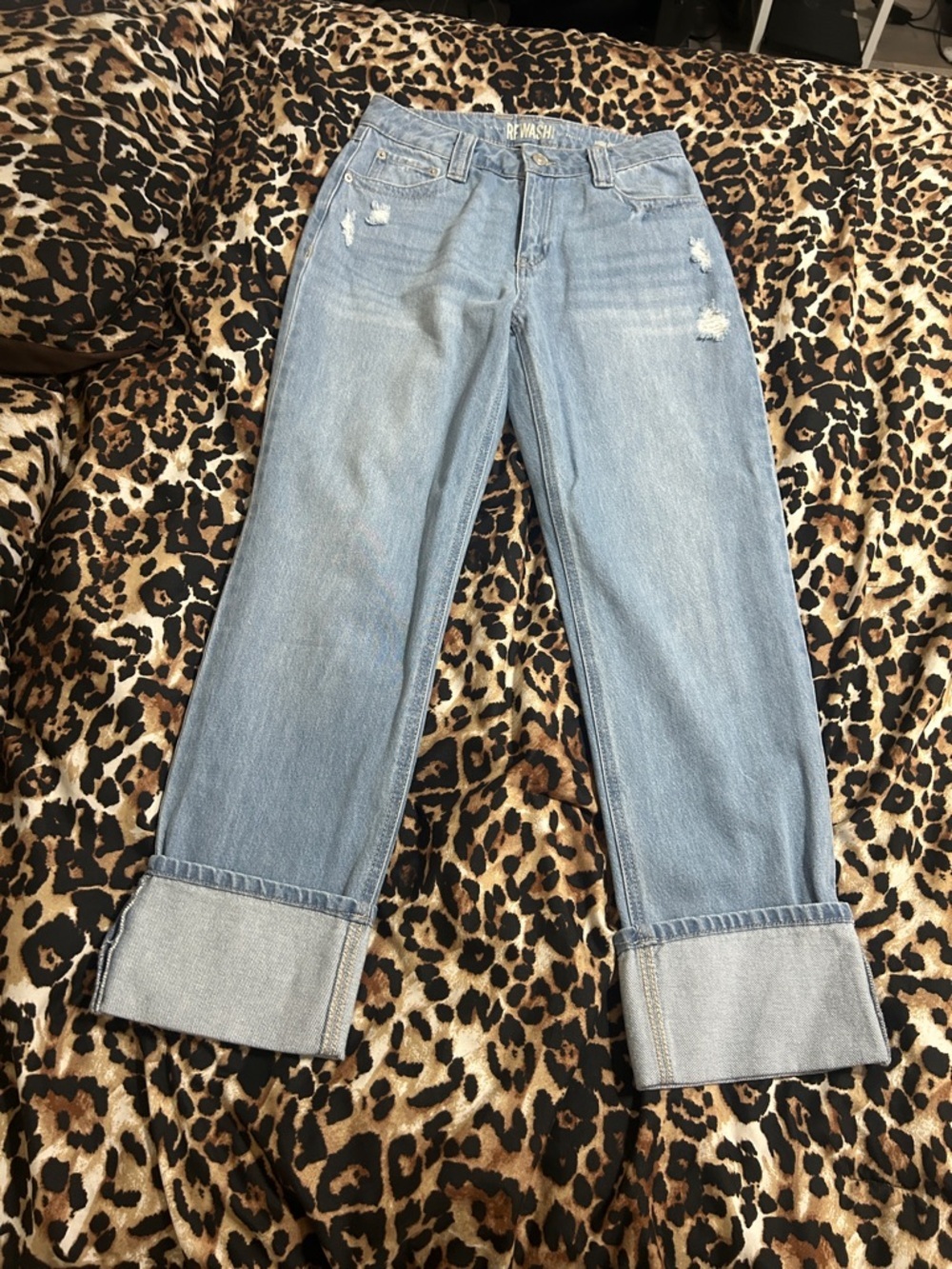 Rewash Light Blue Straight-Leg Jeans with Rolled Cuffs